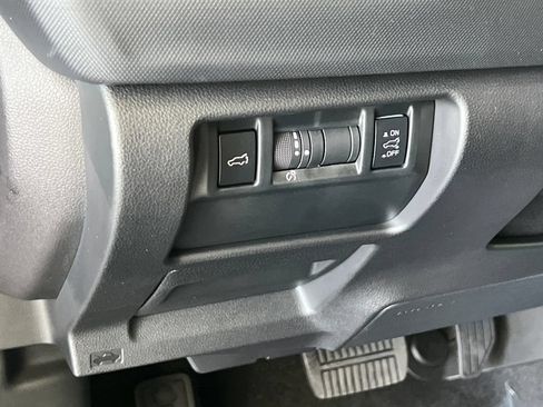 Certified 2026 Subaru Forester Premium AWD/4WD image 29