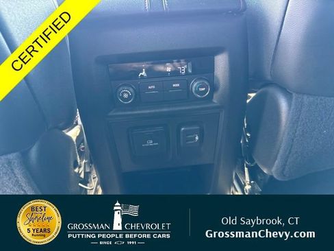 Used 2023 Chevrolet Traverse RS AWD/4WD image 20