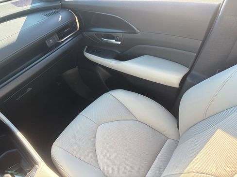 Used 2026 Toyota Grand Highlander AWD Hybrid image 16