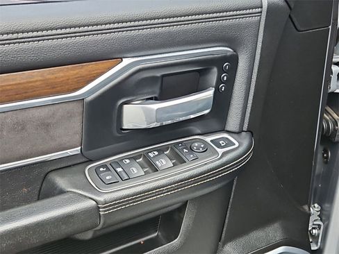 Used 2022 RAM 2500 Laramie image 11