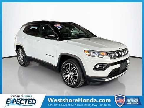 Used 2023 Jeep Compass Limited w/ Elite Group AWD/4WD image 1