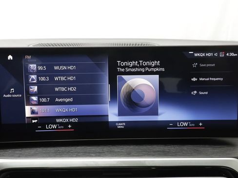 Used 2023 BMW i4 eDrive35 w/ Premium Package RWD image 9
