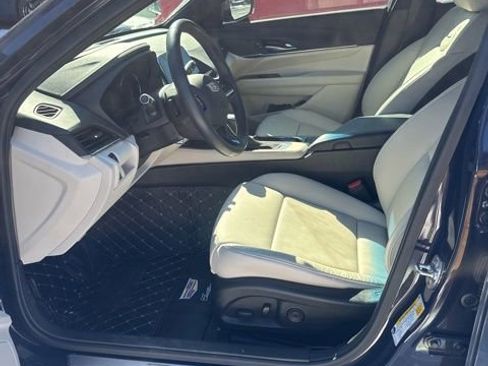 Used 2025 Cadillac CT4 Premium Luxury image 36