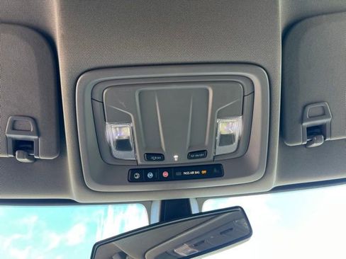 Used 2022 Chevrolet Silverado 1500 RST image 28