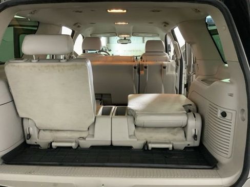 Used 2007 GMC Yukon SLT w/ SLT Preferred Equipment Group image 36