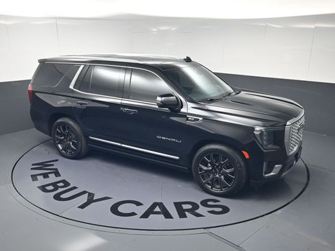 Used 2023 GMC Yukon Denali w/ Advanced Technology Package image 33