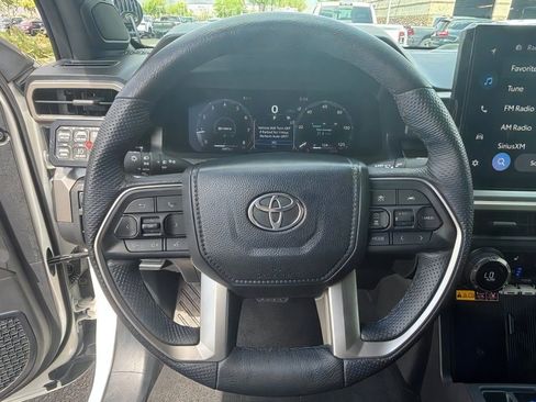Used 2024 Toyota Tacoma TRD Off-Road w/ TRD Off Road Premium Package AWD/4WD image 12