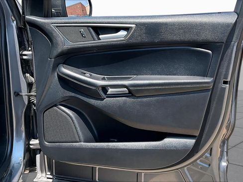 Certified 2021 Ford Edge SE FWD image 21