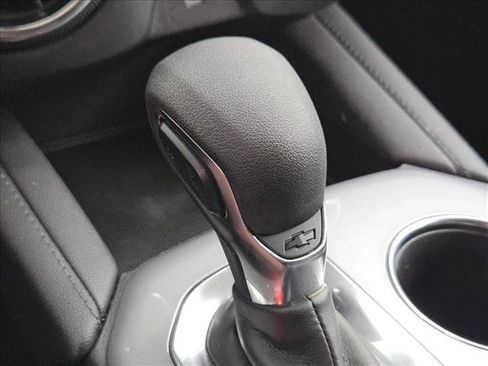Used 2022 Chevrolet Blazer LT FWD image 12