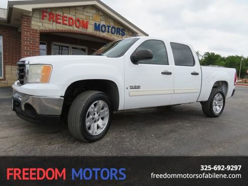 Used 2007 GMC Sierra 1500 SLE w/ Texas Edition RWD image 1