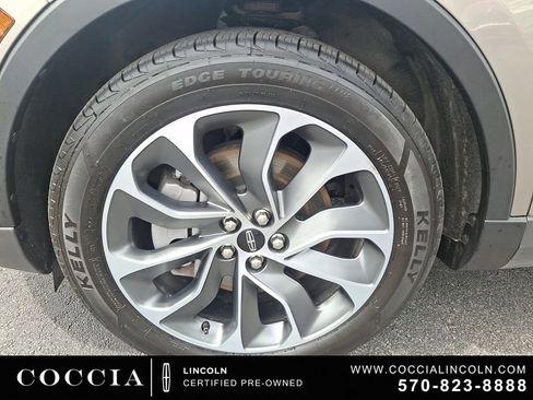 Certified 2023 Lincoln Nautilus Reserve AWD/4WD image 8