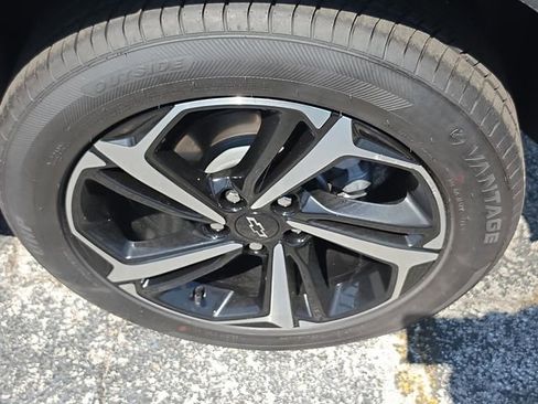 Used 2021 Chevrolet TrailBlazer RS w/ Convenience Package image 8