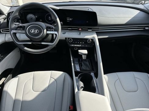 New 2026 Hyundai Elantra Limited FWD image 3