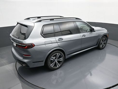 Used 2026 BMW X7 xDrive40i w/ M Sport Package image 47