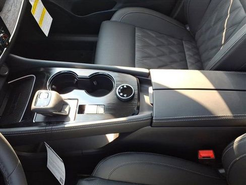 New 2026 Nissan Rogue Platinum image 16