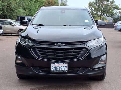 Used 2020 Chevrolet Equinox LT w/ Midnight Edition FWD image 2