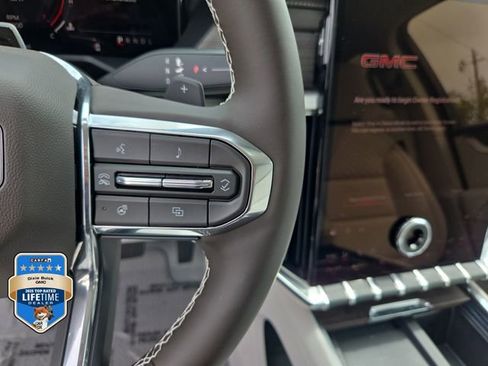 New 2026 GMC Acadia Denali w/ Super Cruise Package FWD image 25