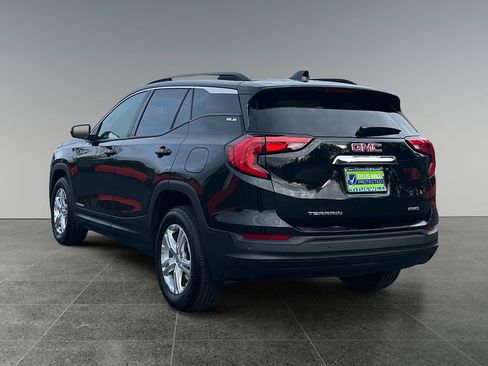 Used 2018 GMC Terrain SLE w/ Driver Convenience Package image 5