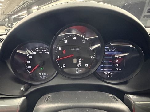 Used 2025 Porsche 718 Cayman image 8