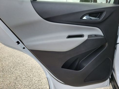 Certified 2022 Chevrolet Equinox LT AWD/4WD image 9