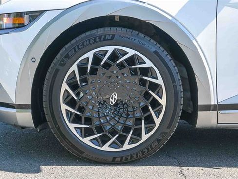 Used 2024 Hyundai Ioniq 5 Limited image 10