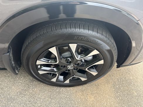 Used 2026 Honda HR-V EX-L image 9