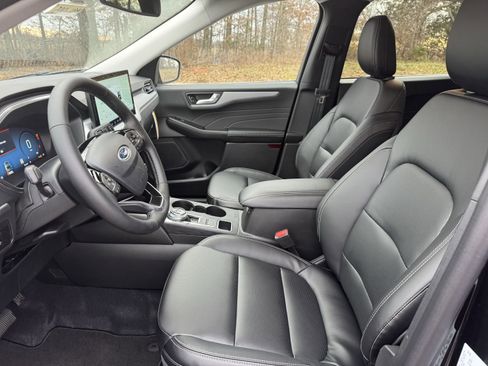 New 2026 Ford Escape Platinum w/ Equipment Group 601A image 11