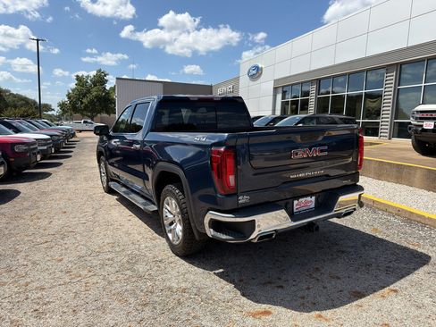 Used 2021 GMC Sierra 1500 SLT AWD/4WD image 7