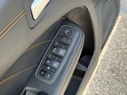 Used 2022 Dodge Charger Scat Pack RWD image 15