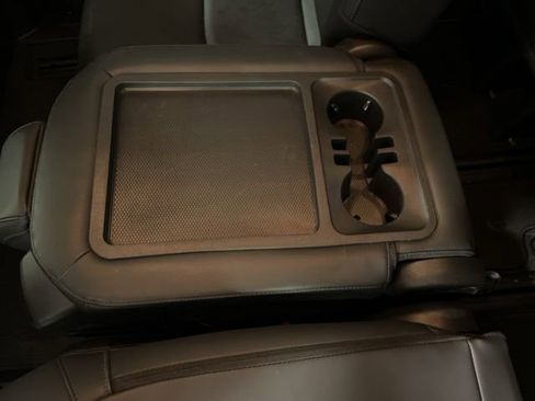 Used 2025 Kia Carnival LXS image 42