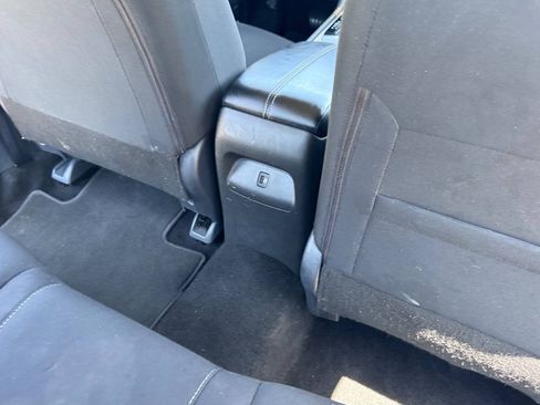 Used 2025 Nissan Sentra SV FWD image 12
