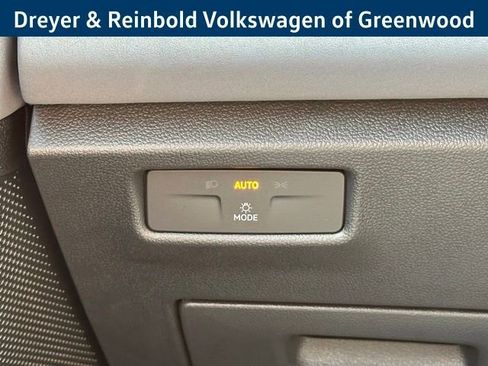 New 2026 Volkswagen Tiguan SE R-Line AWD/4WD image 16
