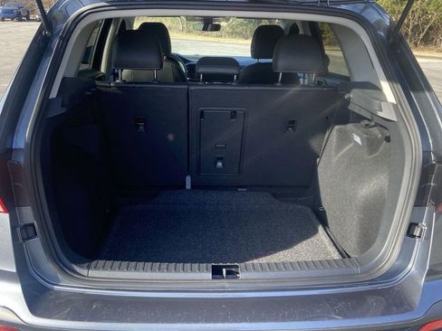 Used 2024 Volkswagen Taos SE image 26