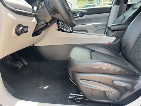 Used 2024 Jeep Compass Latitude image 7