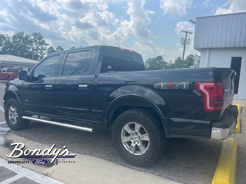 Used 2015 Ford F150 Lariat w/ Equipment Group 502A Luxury AWD/4WD image 4