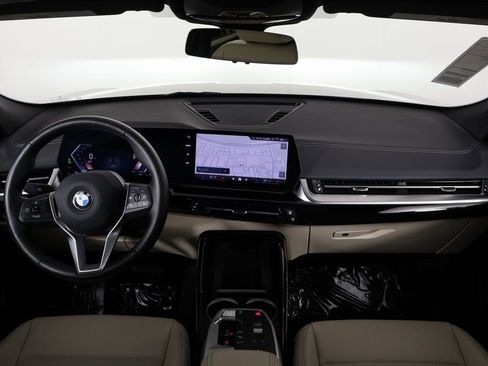 Used 2025 BMW X2 xDrive28i w/ Convenience Package AWD/4WD image 8