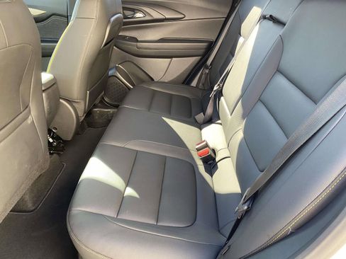 Used 2025 Chevrolet TrailBlazer ACTIV w/ Convenience Package FWD image 12