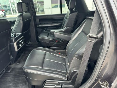 Used 2020 Ford Expedition XLT w/ Equipment Group 202A RWD image 24