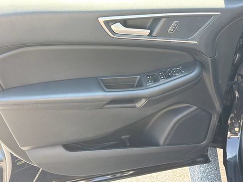 Used 2024 Ford Edge SEL AWD/4WD image 11
