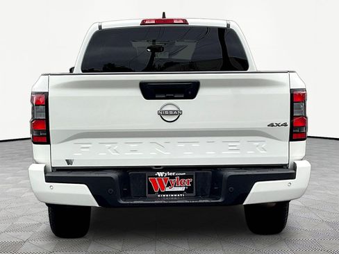 Used 2025 Nissan Frontier SV AWD/4WD image 5