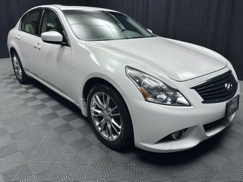 Used 2011 INFINITI G37 x Sedan w/ Premium Pkg image 7
