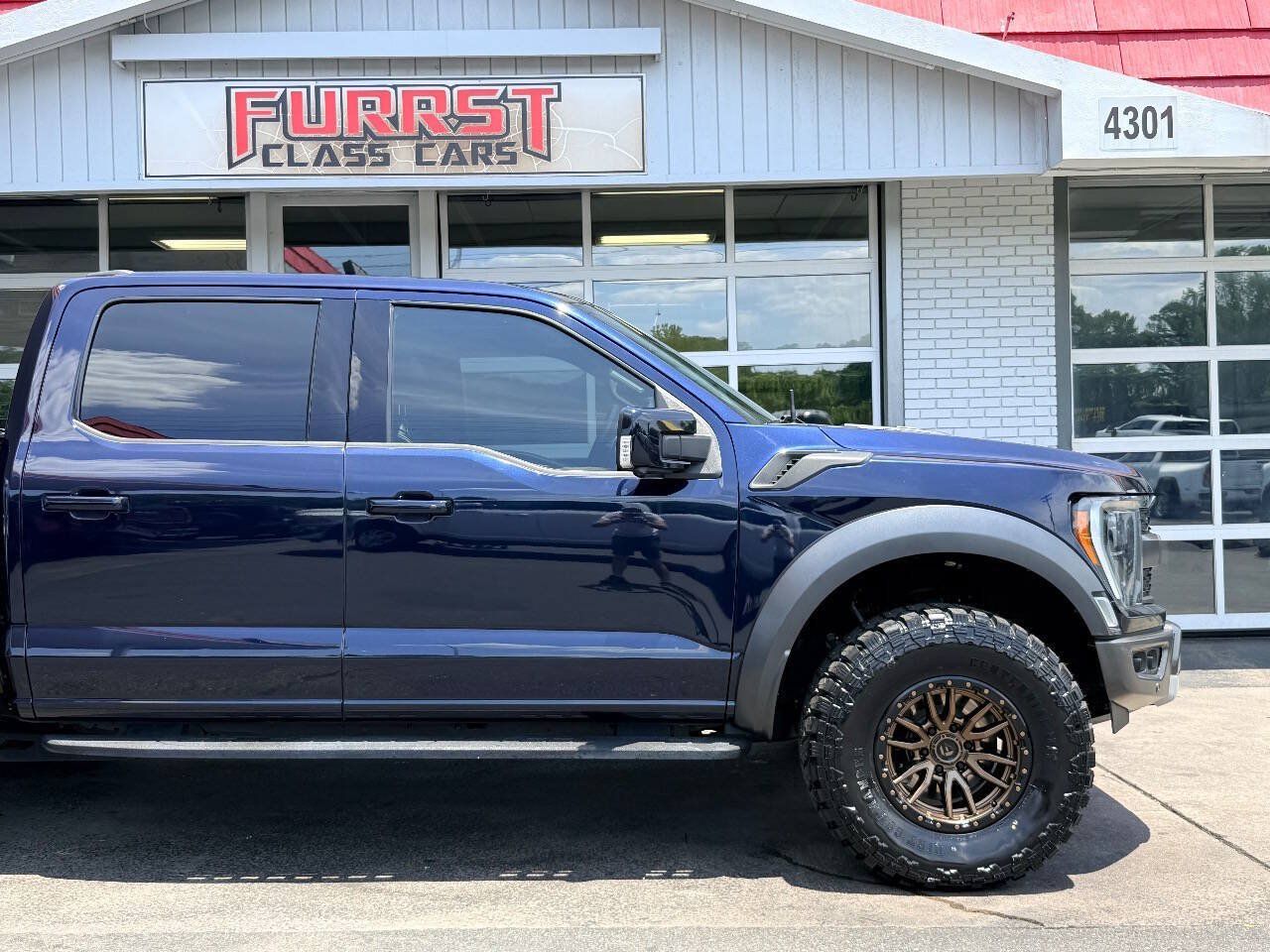 Used 2022 Ford F150 Raptor w/ Equipment Group 801A High AWD/4WD image 12