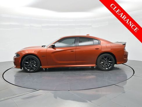 Used 2023 Dodge Charger R/T w/ Blacktop Package image 10