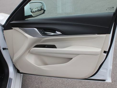 Used 2020 Cadillac CT4 Luxury w/ Sun And Sound Package AWD/4WD image 31