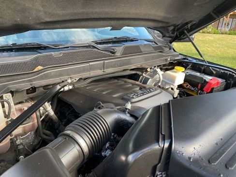 Used 2021 RAM 2500 Big Horn image 25