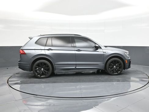 Used 2021 Volkswagen Tiguan SE R-Line image 26