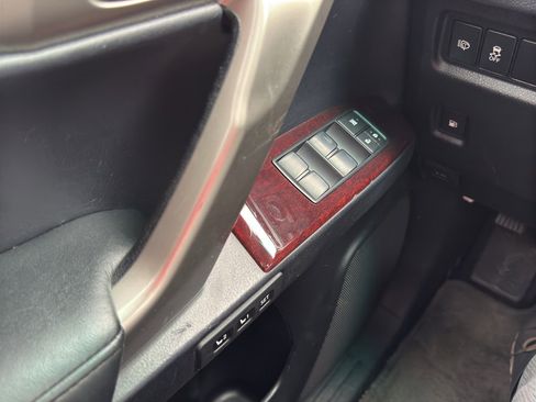 Used 2016 Lexus GX 460 Luxury w/ Preferred Accessory Package image 25