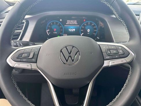 New 2026 Volkswagen Atlas Cross Sport SE FWD image 16