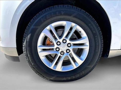 Used 2020 Buick Enclave Essence image 10