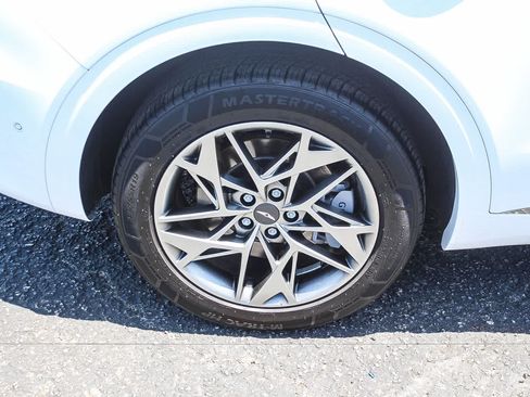 Used 2023 Genesis GV70 2.5T w/ Advanced Package AWD/4WD image 11